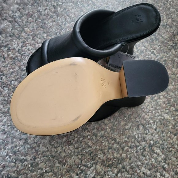New H&M Platform Mules - Picture 4 of 7